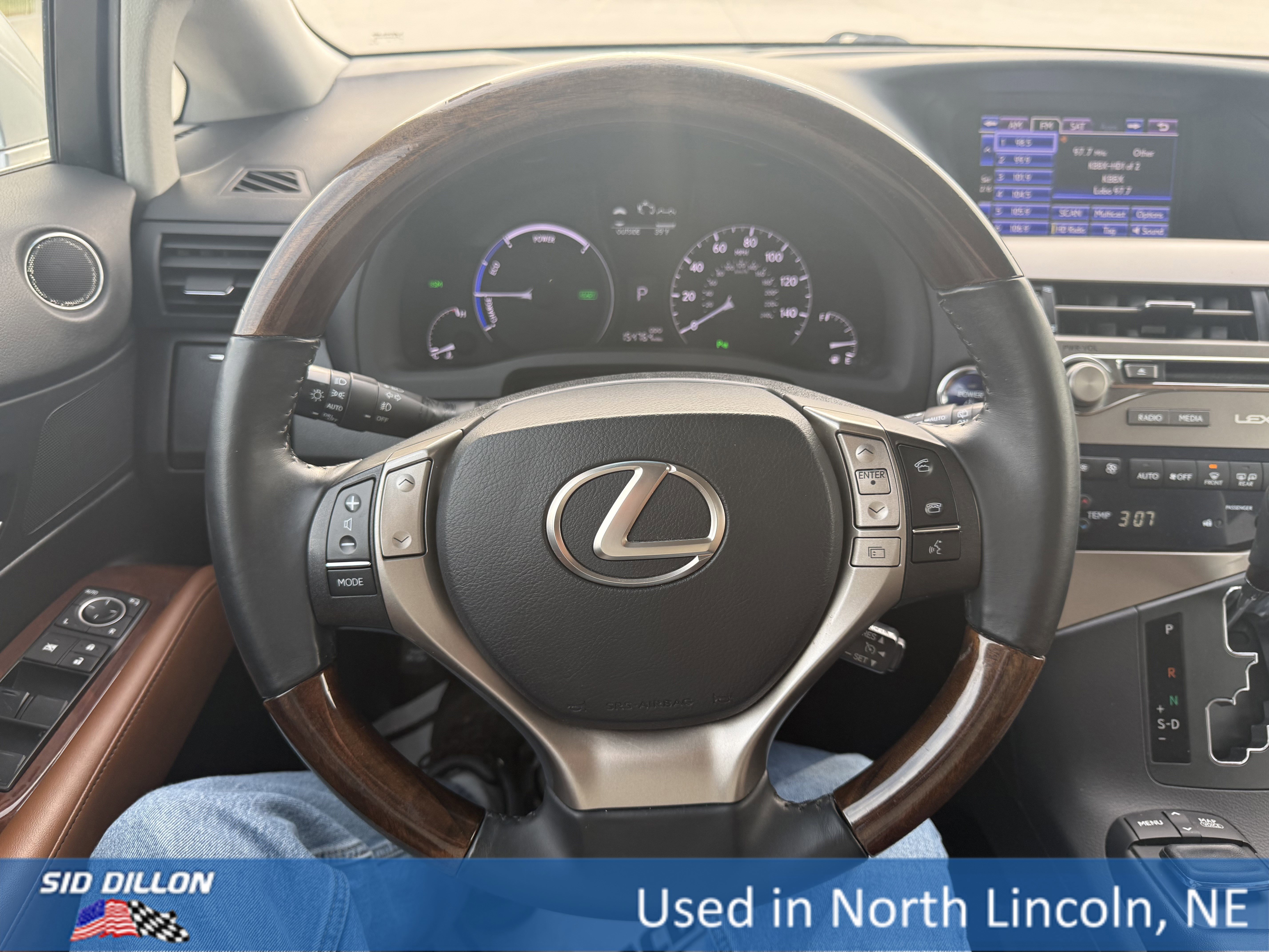 Used 2015 Lexus RX 450h AWD image 12