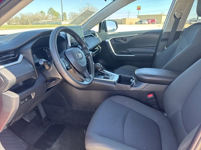 Used 2024 Toyota RAV4 LE image 2