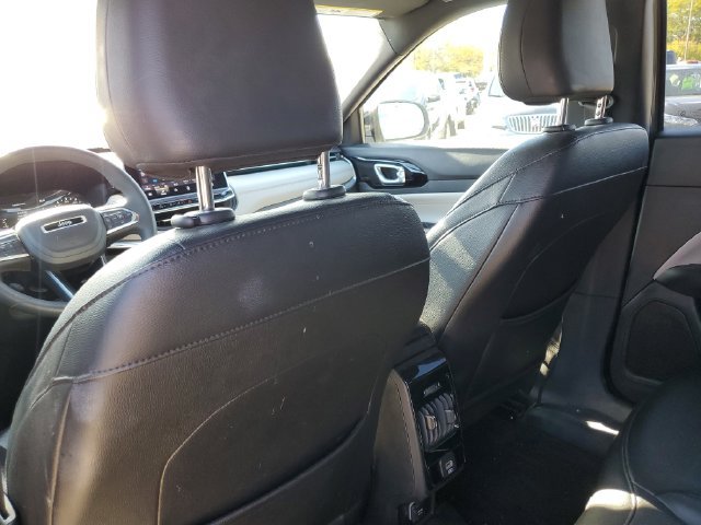 Used 2024 Jeep Compass Limited AWD/4WD image 27