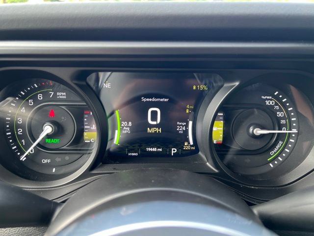 Certified 2025 Jeep Wrangler Unlimited Sahara AWD/4WD image 22