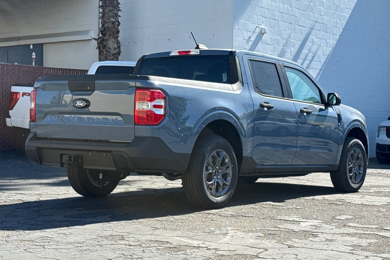 New 2026 Ford Maverick XLT w/ XLT Luxury Package FWD image 3