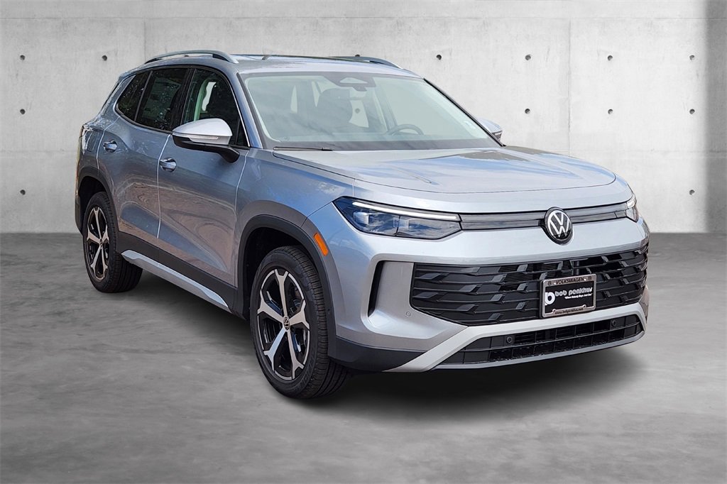 New 2025 Volkswagen Tiguan SE
