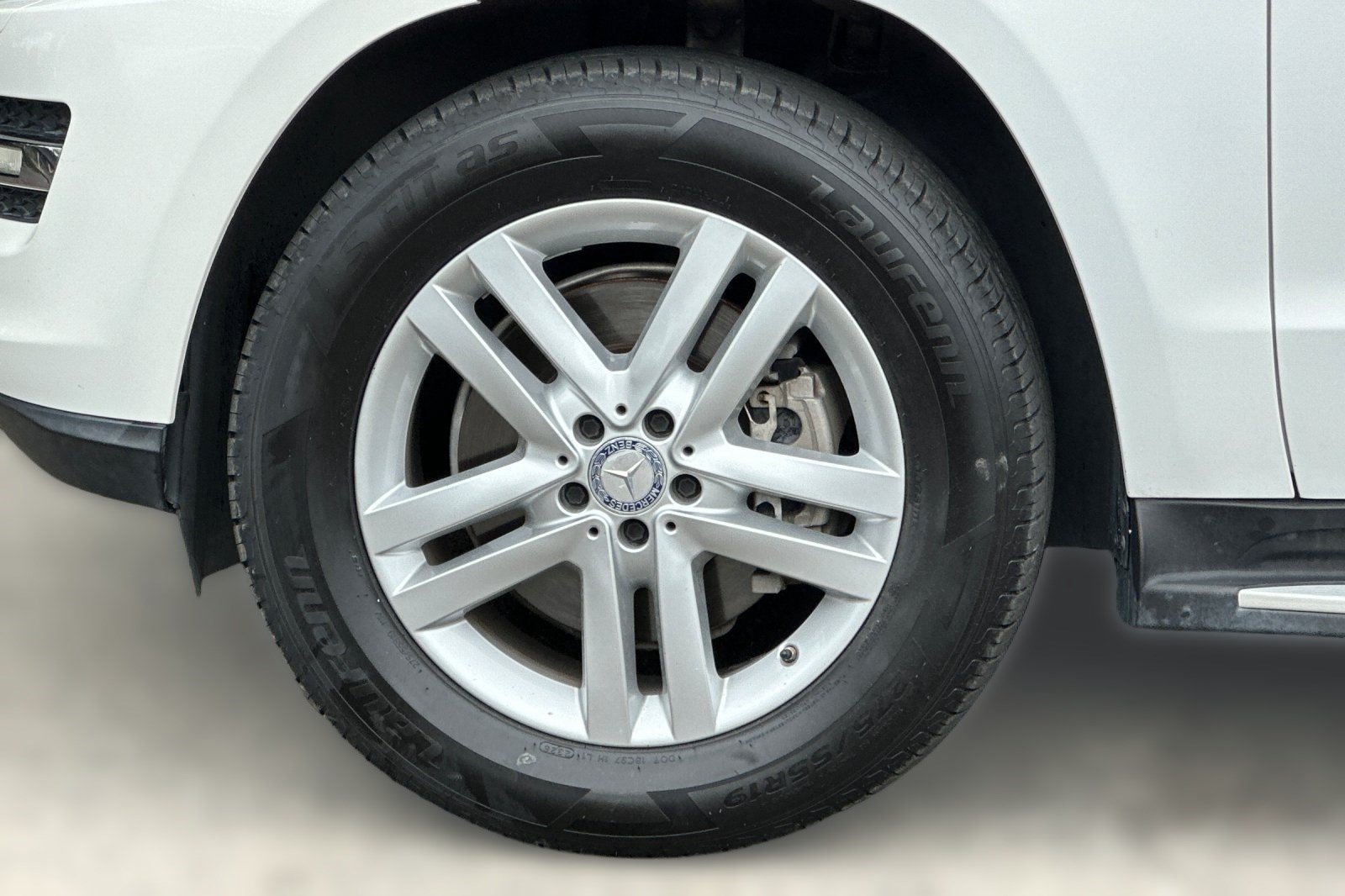 Used 2015 Mercedes-Benz GL 450 4MATIC image 13