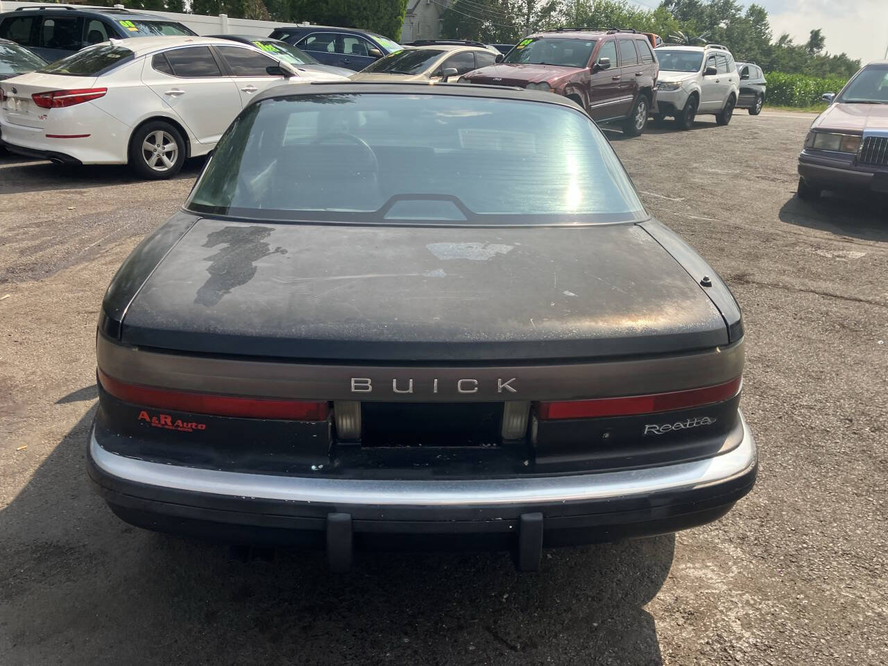 Used 1989 Buick Reatta Coupe FWD image 8