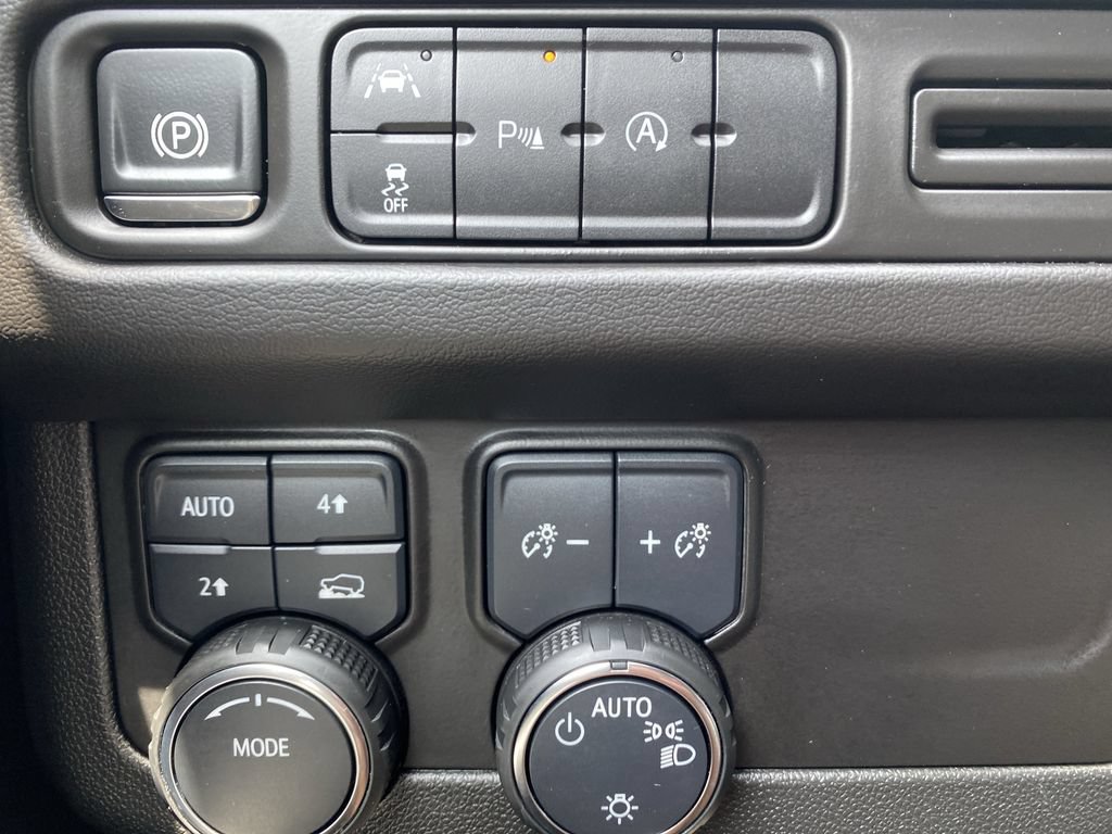 Used 2024 Chevrolet Tahoe LT AWD/4WD image 23