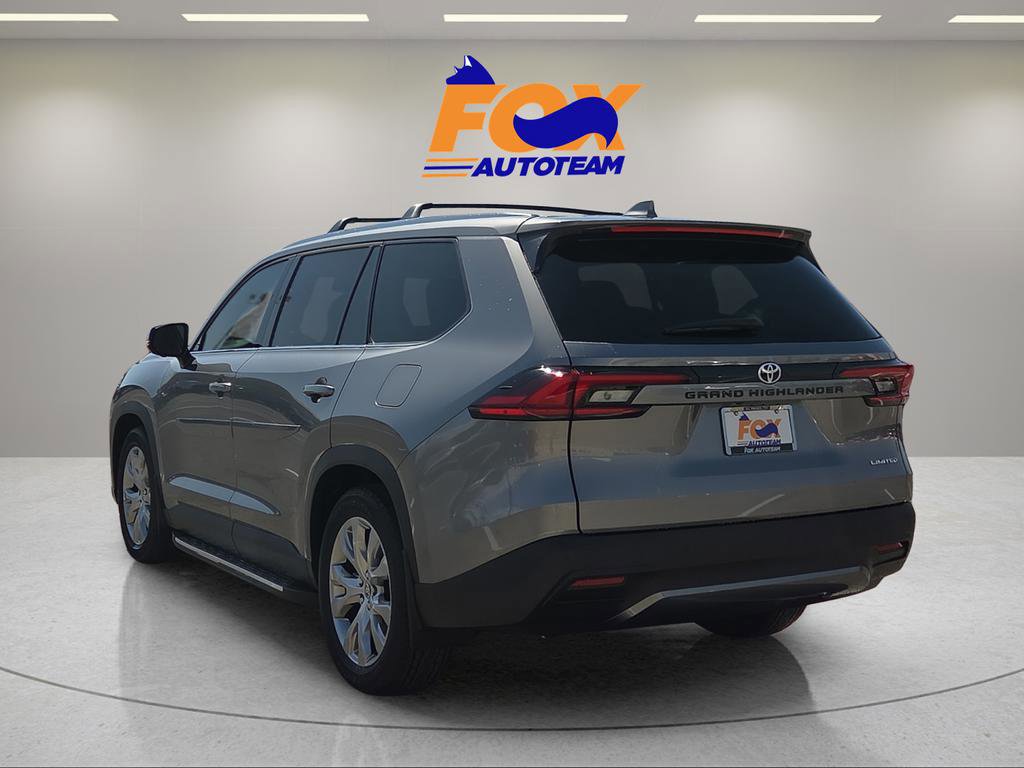 New 2026 Toyota Grand Highlander FWD image 3