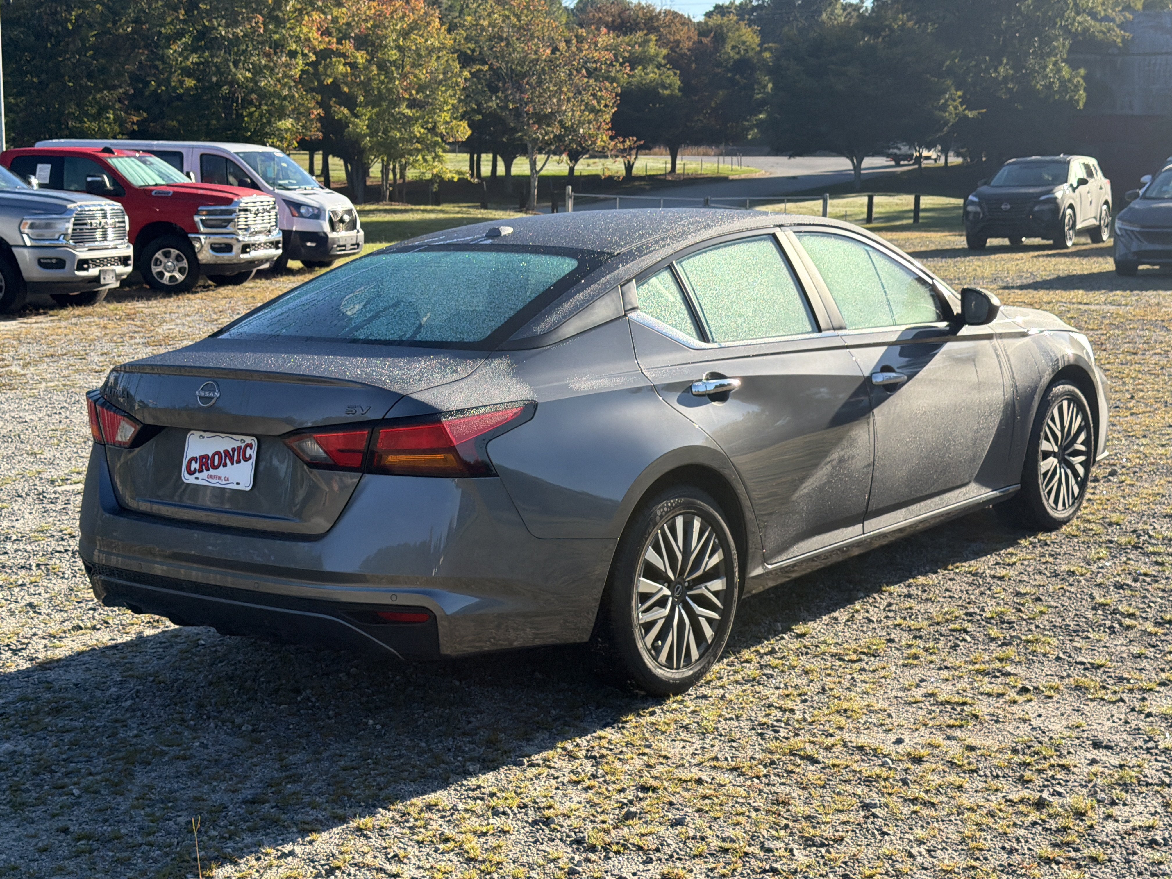 Used 2024 Nissan Altima 2.5 SV FWD image 5