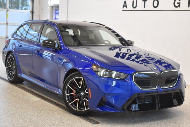 New 2027 BMW M5 Touring