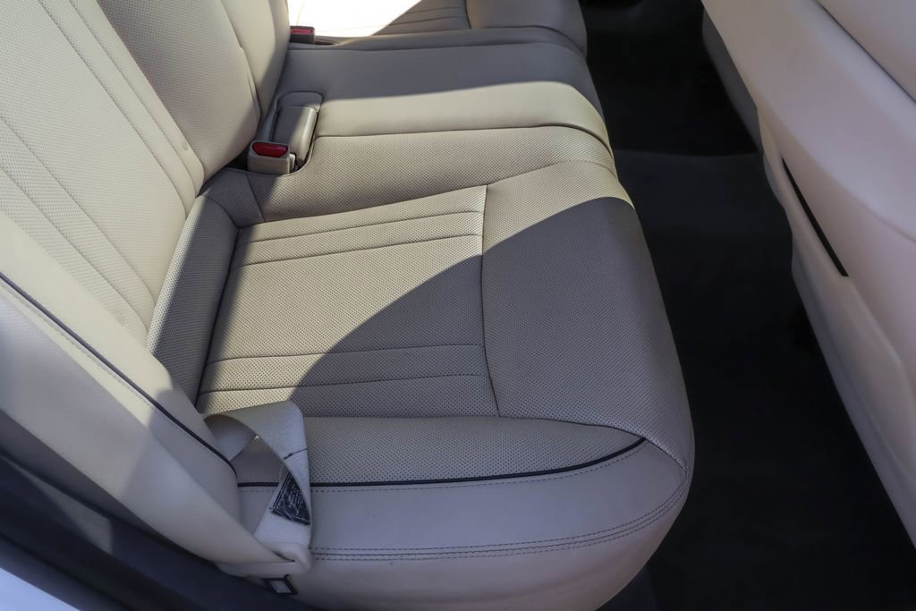 Used 2015 Hyundai Genesis 3.8 w/ Option Group 03 image 32