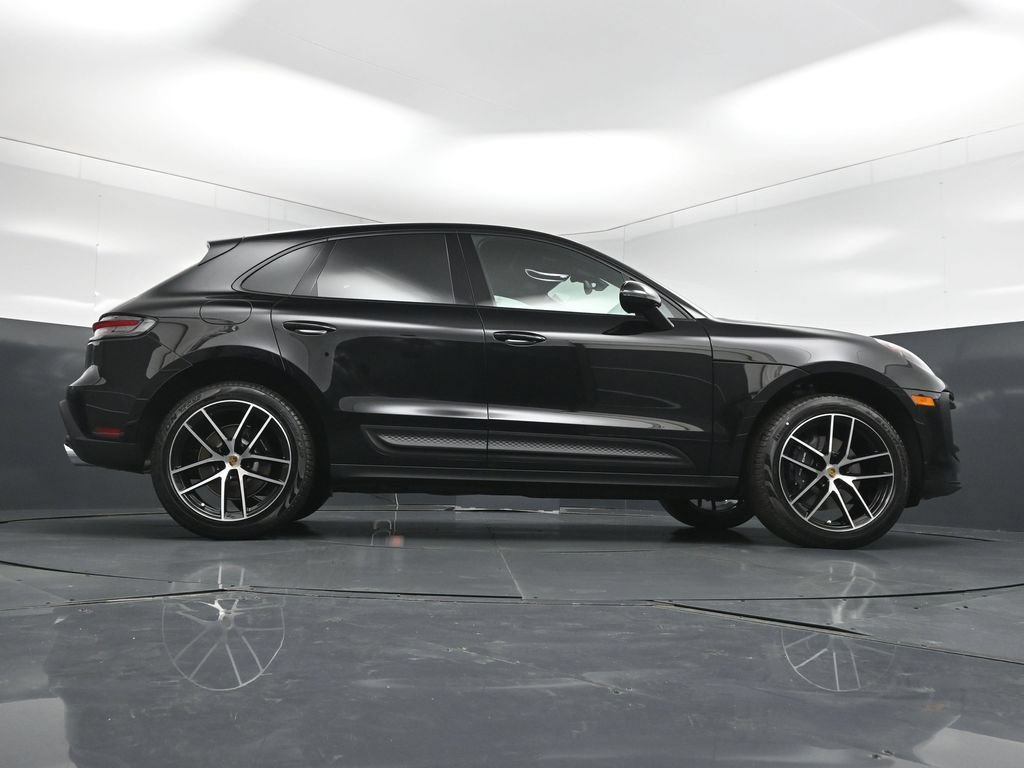 New 2026 Porsche Macan AWD/4WD image 27