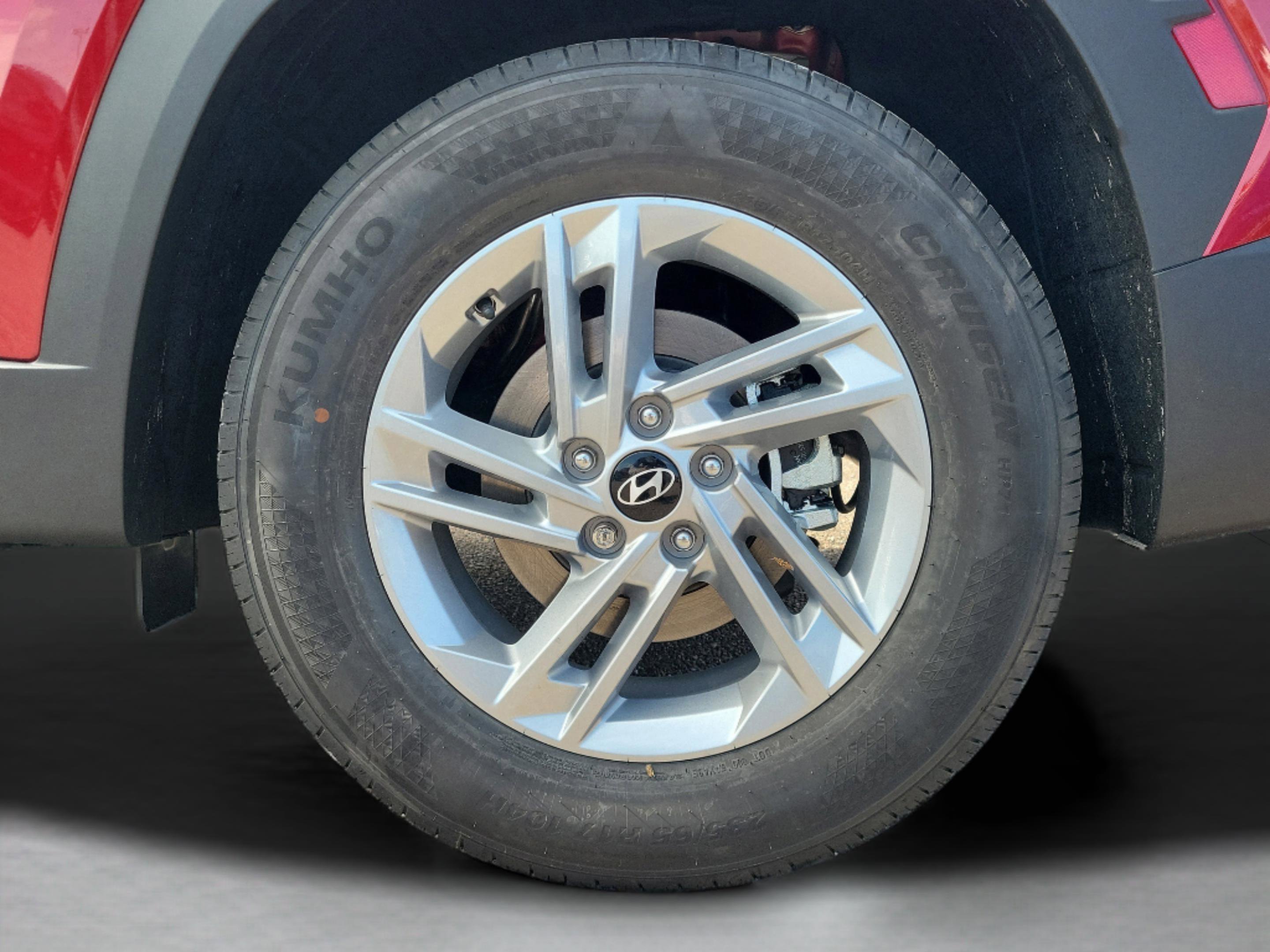 New 2026 Hyundai Tucson SE image 5