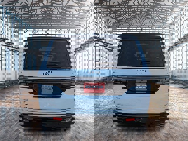 New 2026 Jeep Grand Wagoneer Summit image 5