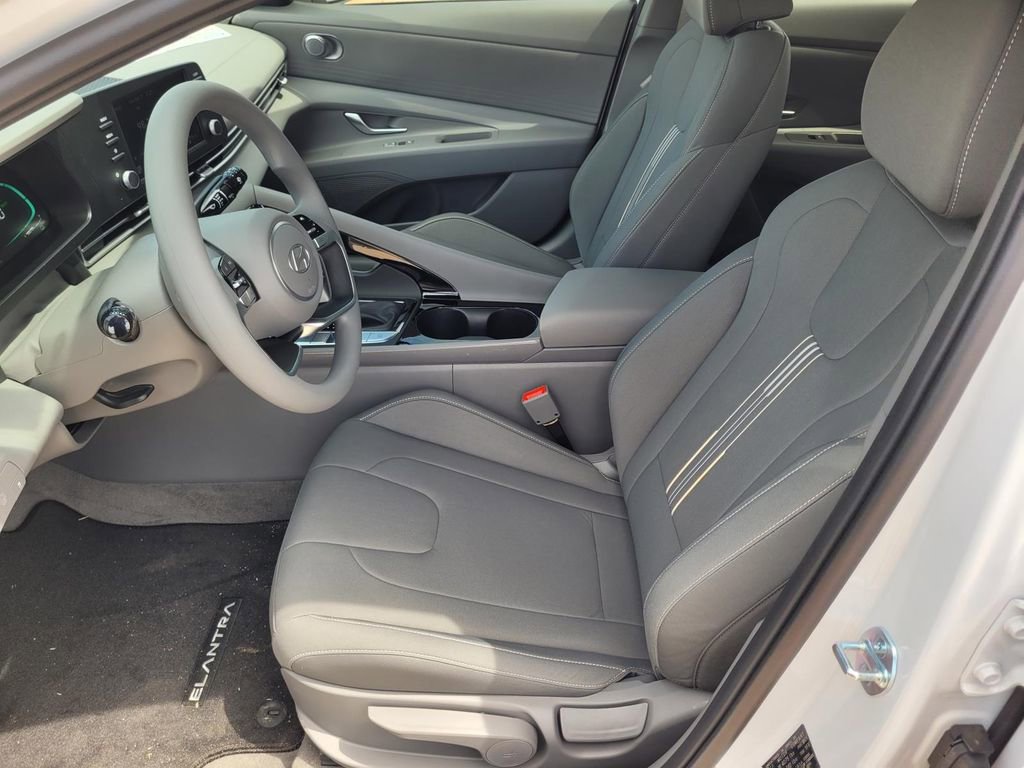 New 2026 Hyundai Elantra Blue FWD image 18