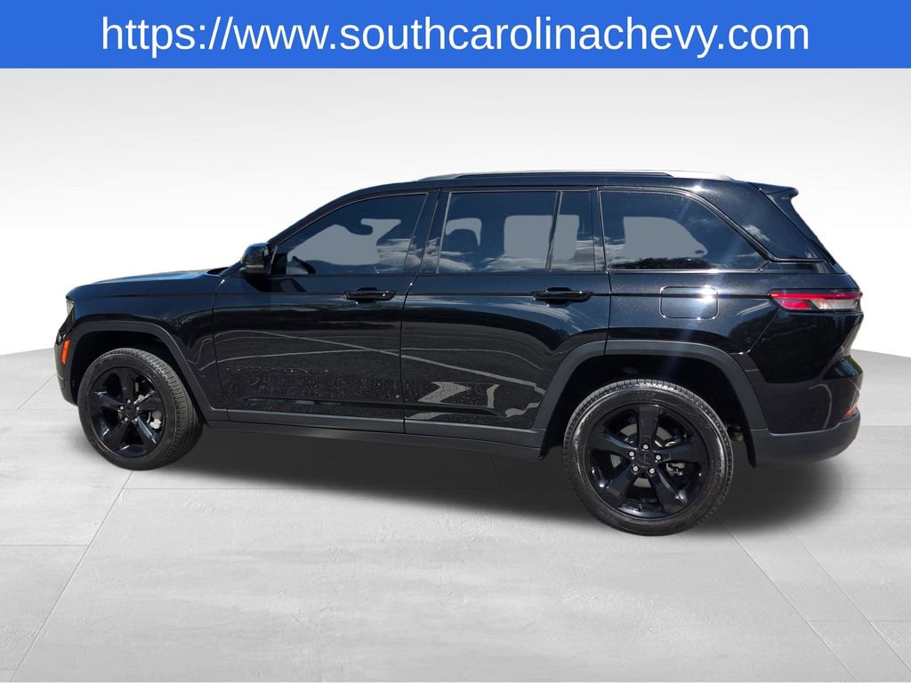 Used 2024 Jeep Grand Cherokee Limited w/ Black Appearance Package AWD/4WD image 36