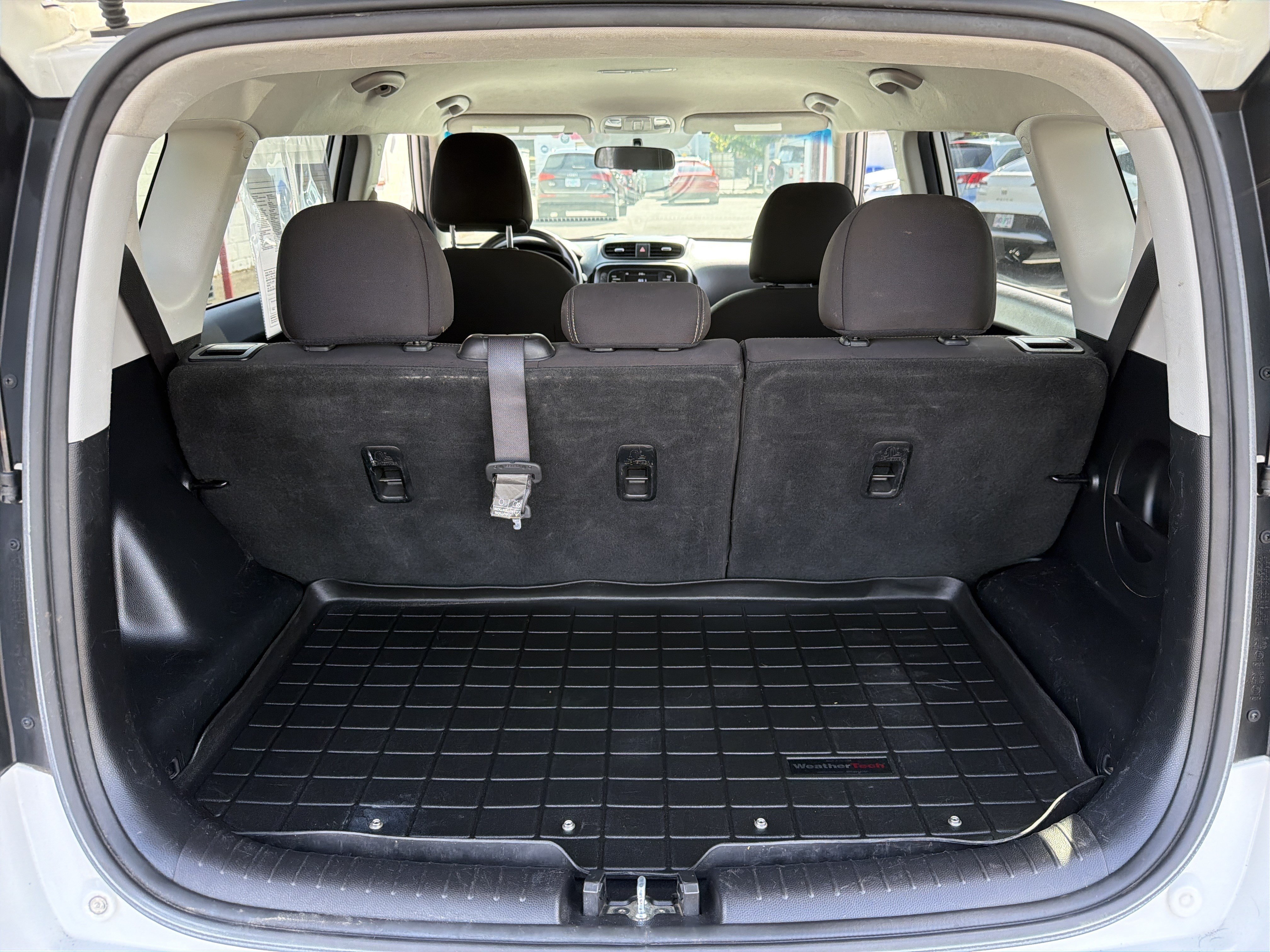 Used 2017 Kia Soul FWD image 4