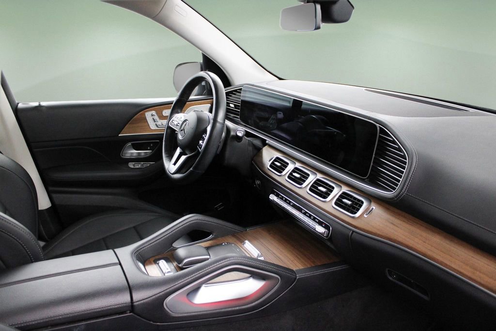 Used 2023 Mercedes-Benz GLS 450 4MATIC image 22