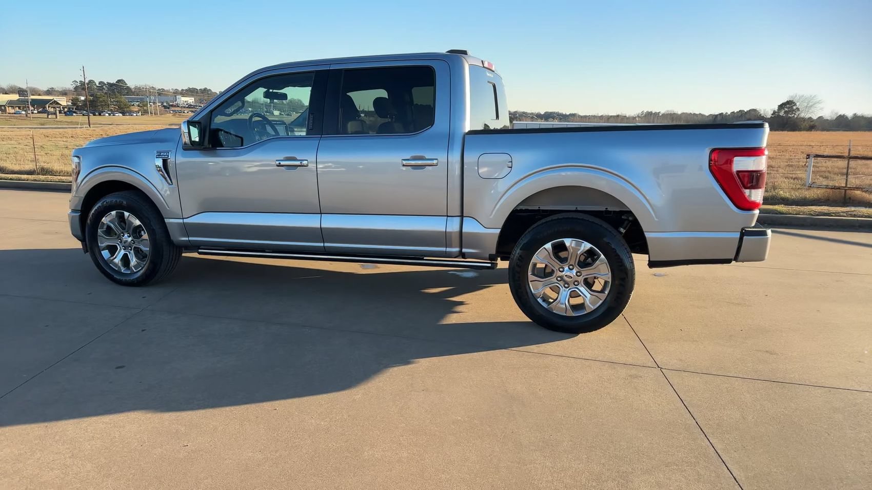 Used 2023 Ford F150 Platinum RWD image 5