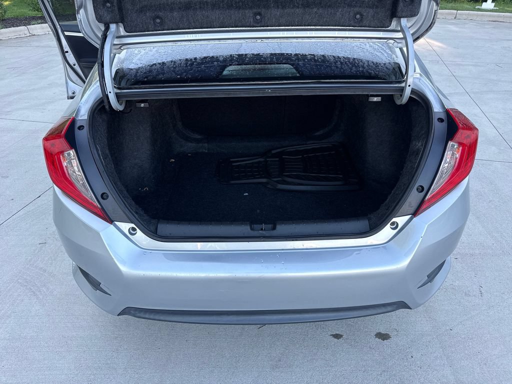 Used 2018 Honda Civic EX image 32