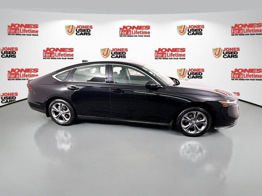 Used 2023 Honda Accord EX image 17
