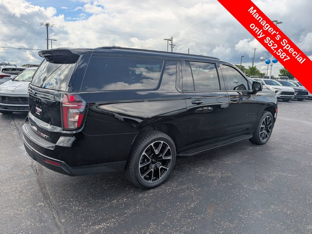 Used 2023 Chevrolet Suburban RST w/ Luxury Package AWD/4WD image 9