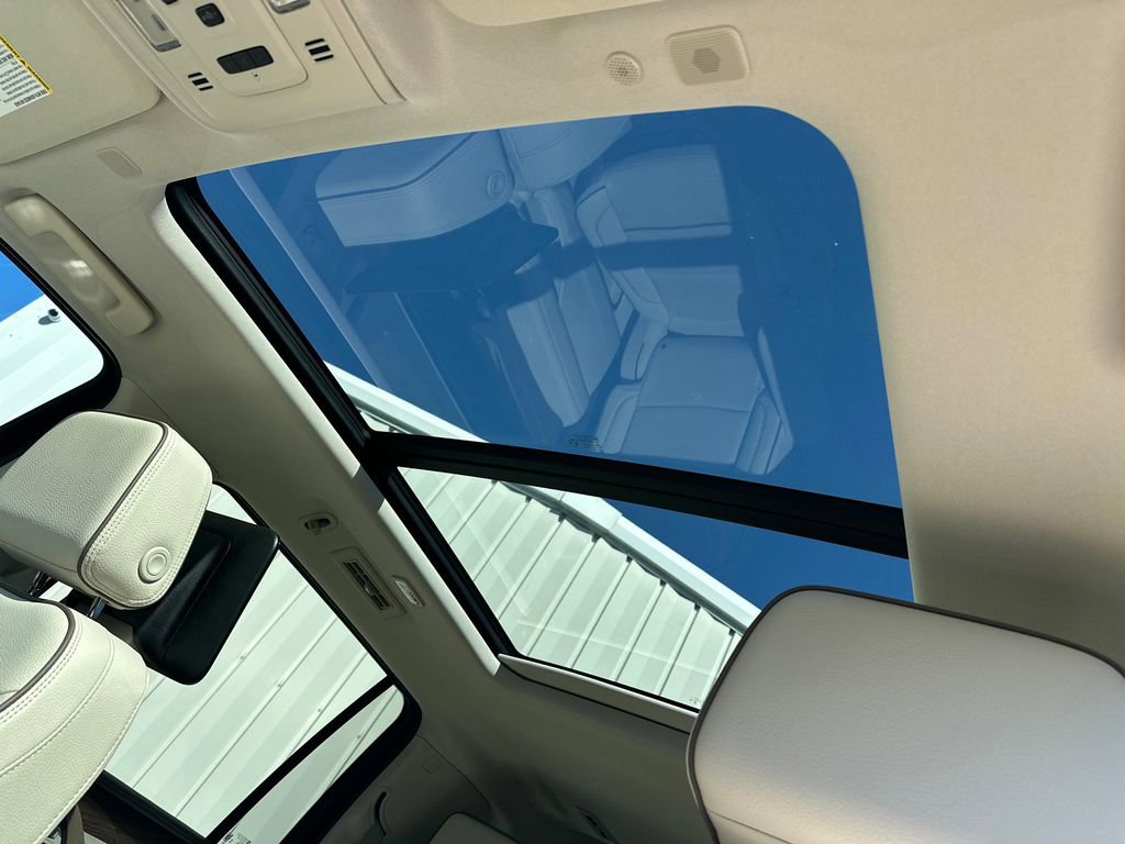 Used 2023 GMC Yukon XL Denali w/ Max Trailering Package image 34