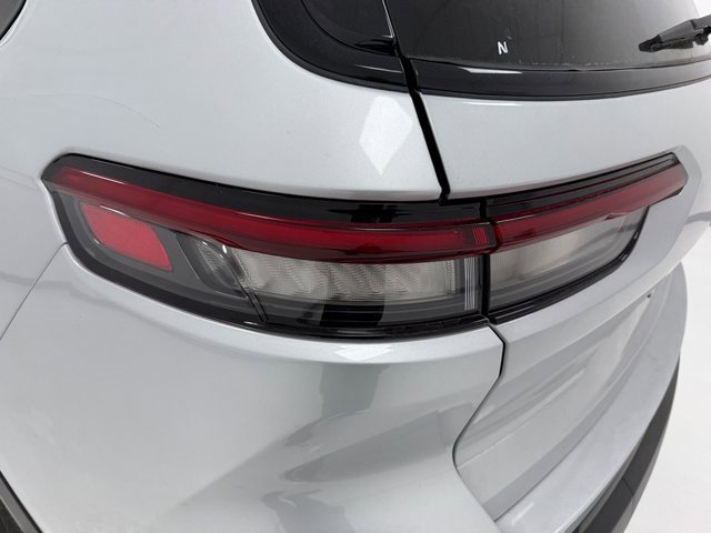 Used 2025 Jeep Grand Cherokee L Altitude image 8