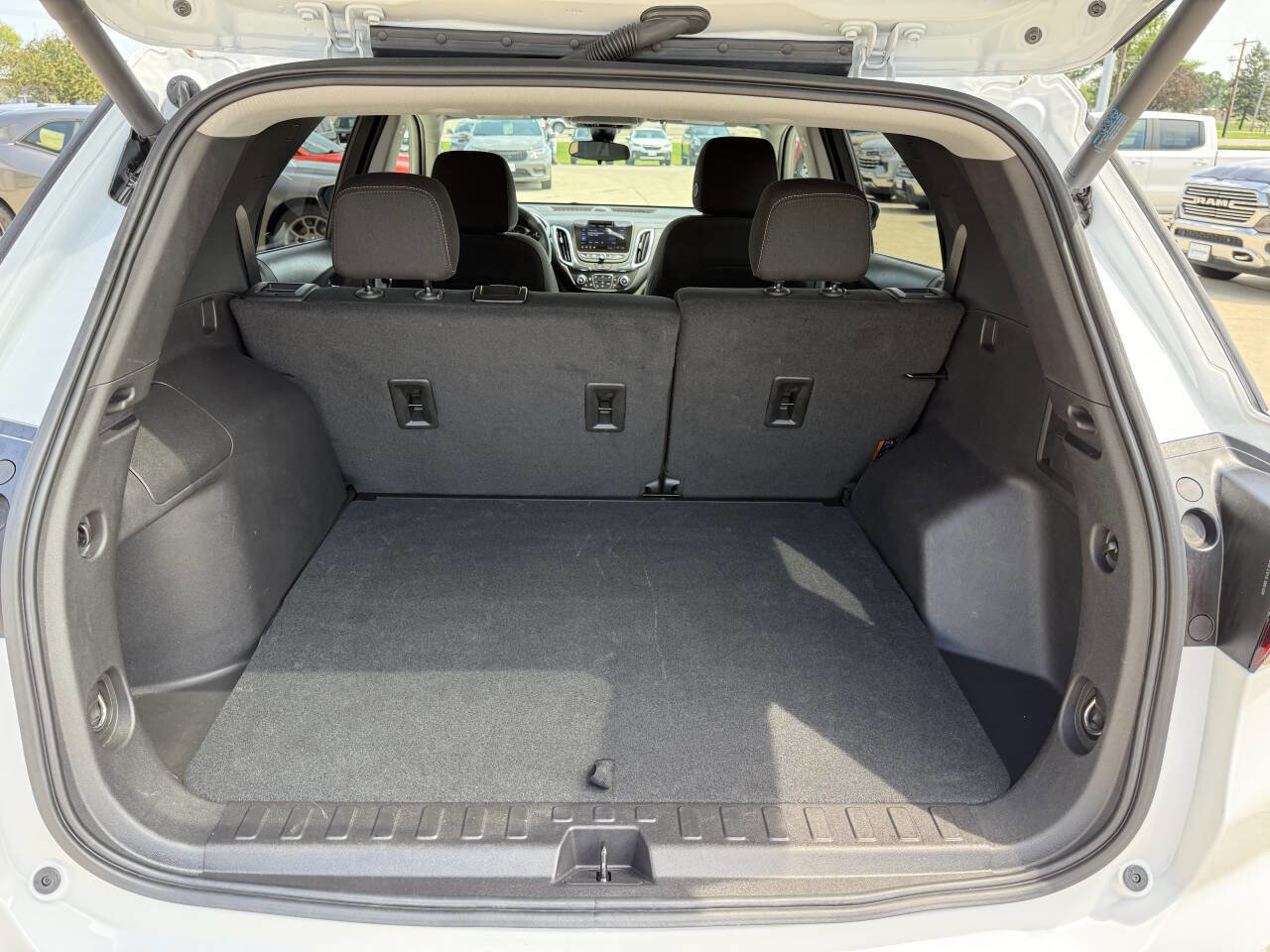 Used 2024 Chevrolet Equinox LT image 13