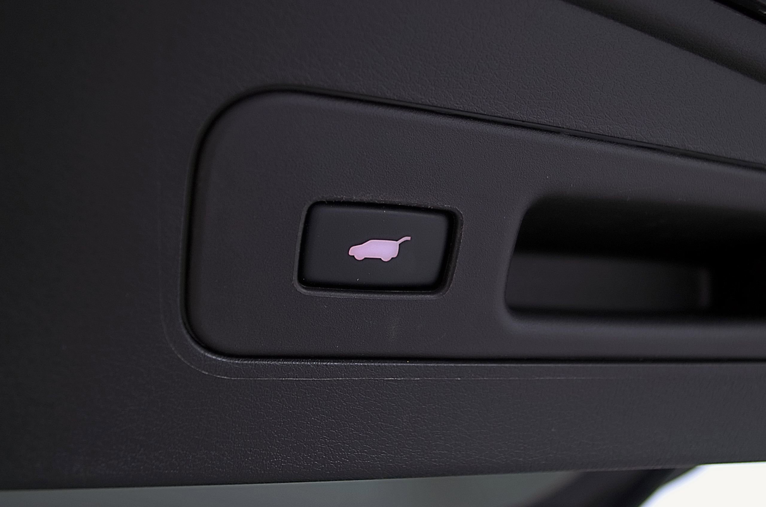 Used 2020 Acura MDX FWD w/ Technology Package image 12