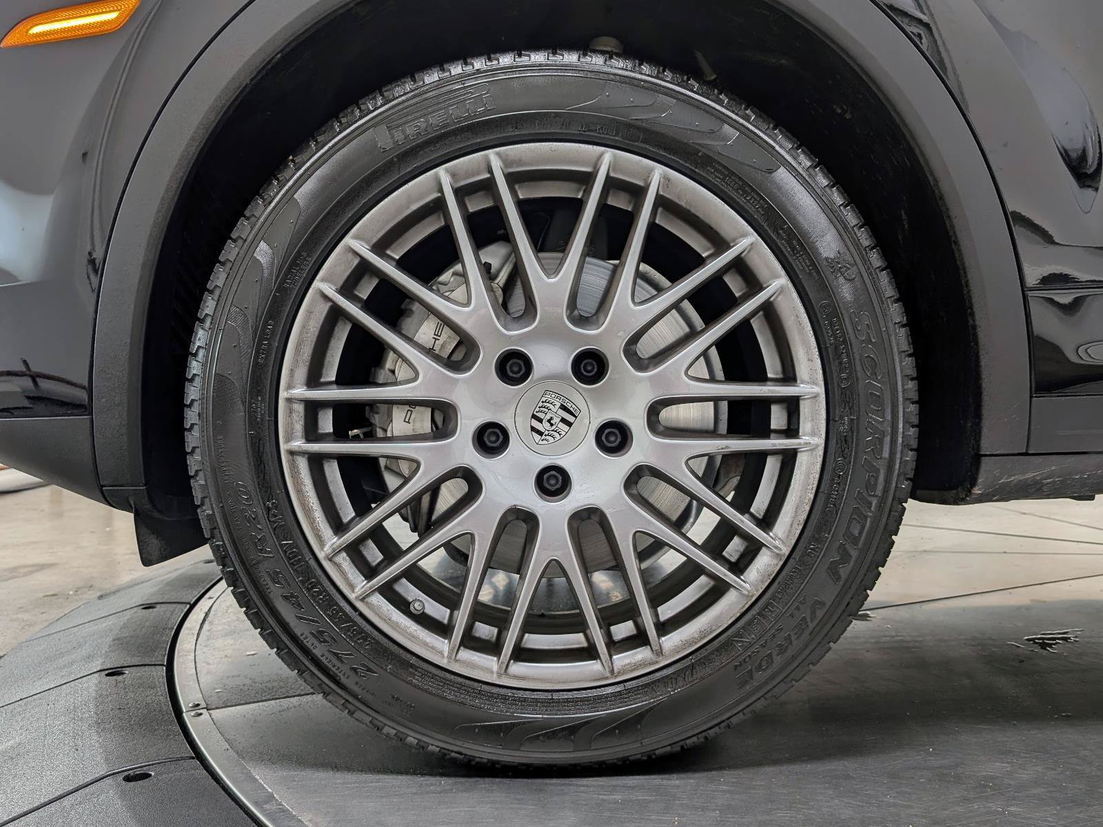 Used 2018 Porsche Cayenne S AWD/4WD image 11