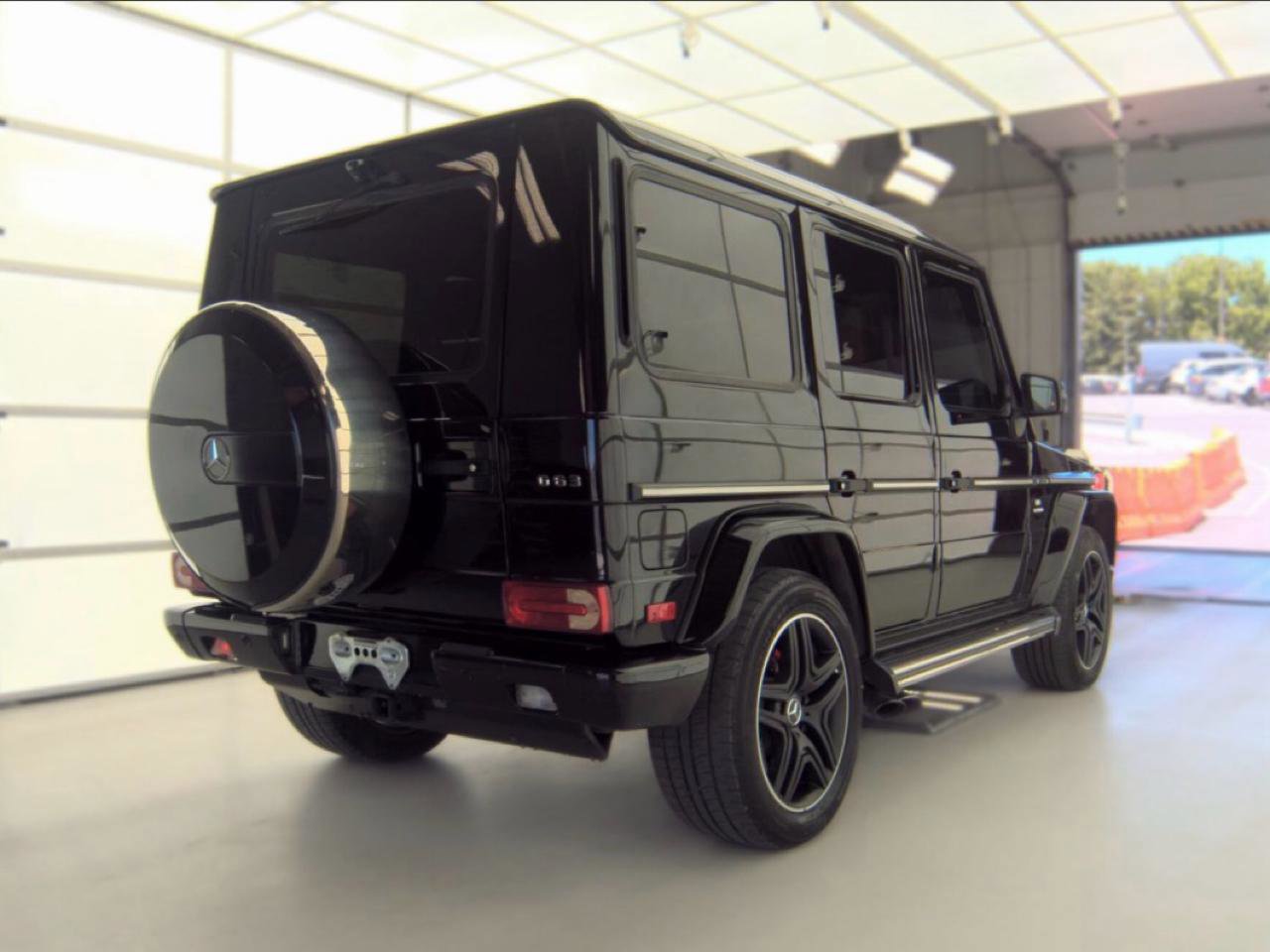 Used 2017 Mercedes-Benz G 63 AMG 4MATIC image 2
