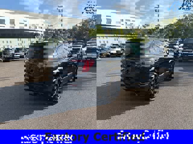 Certified 2023 GMC Acadia SLE w/ Driver Convenience Package image 7