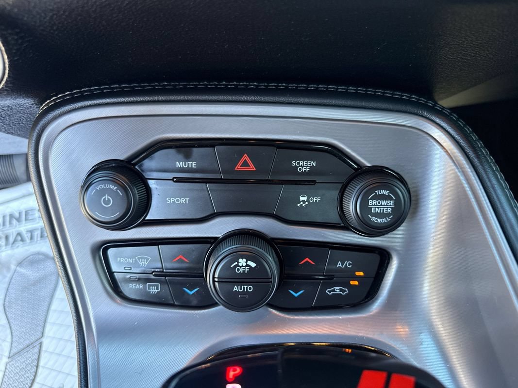Used 2023 Dodge Challenger SXT AWD/4WD image 22