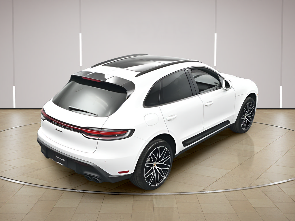 Certified 2026 Porsche Macan AWD/4WD image 38