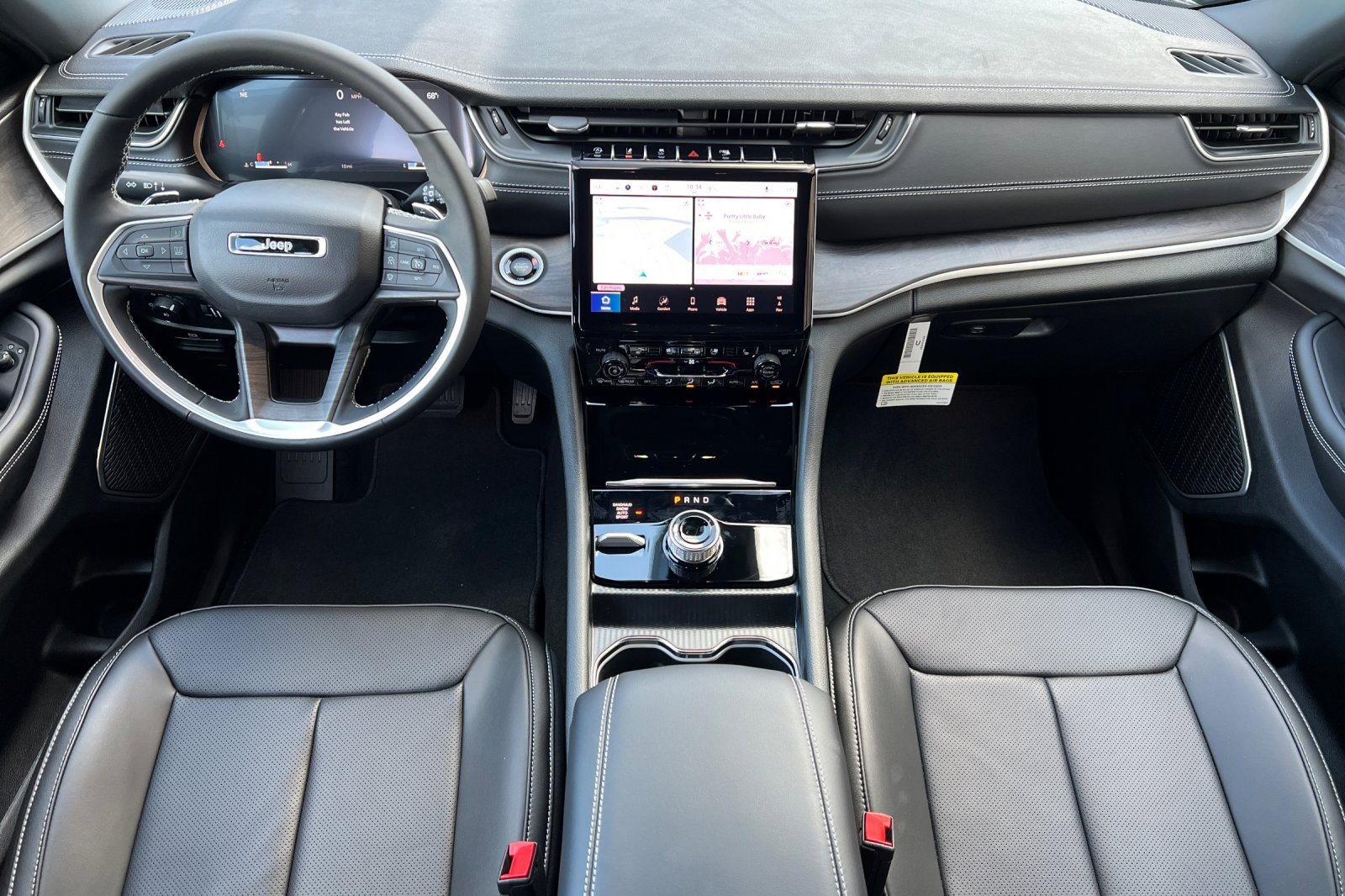 New 2025 Jeep Grand Cherokee Limited w/ Luxury Tech Group II image 13