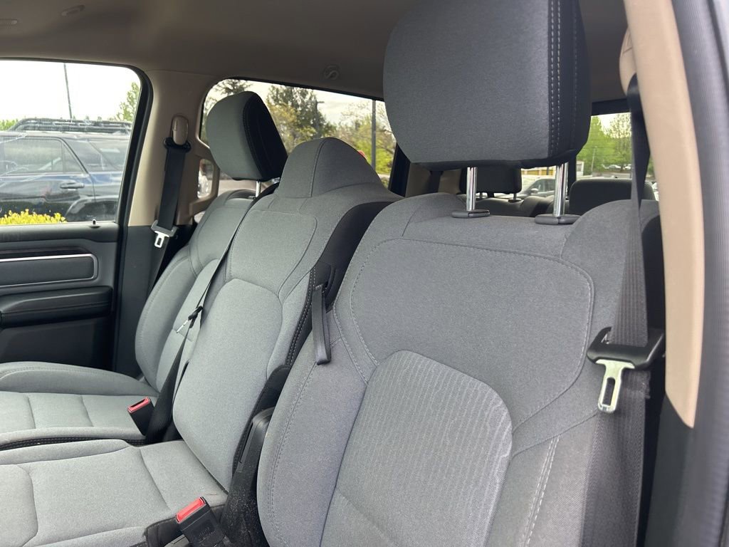 Used 2019 RAM 1500 Big Horn AWD/4WD image 10