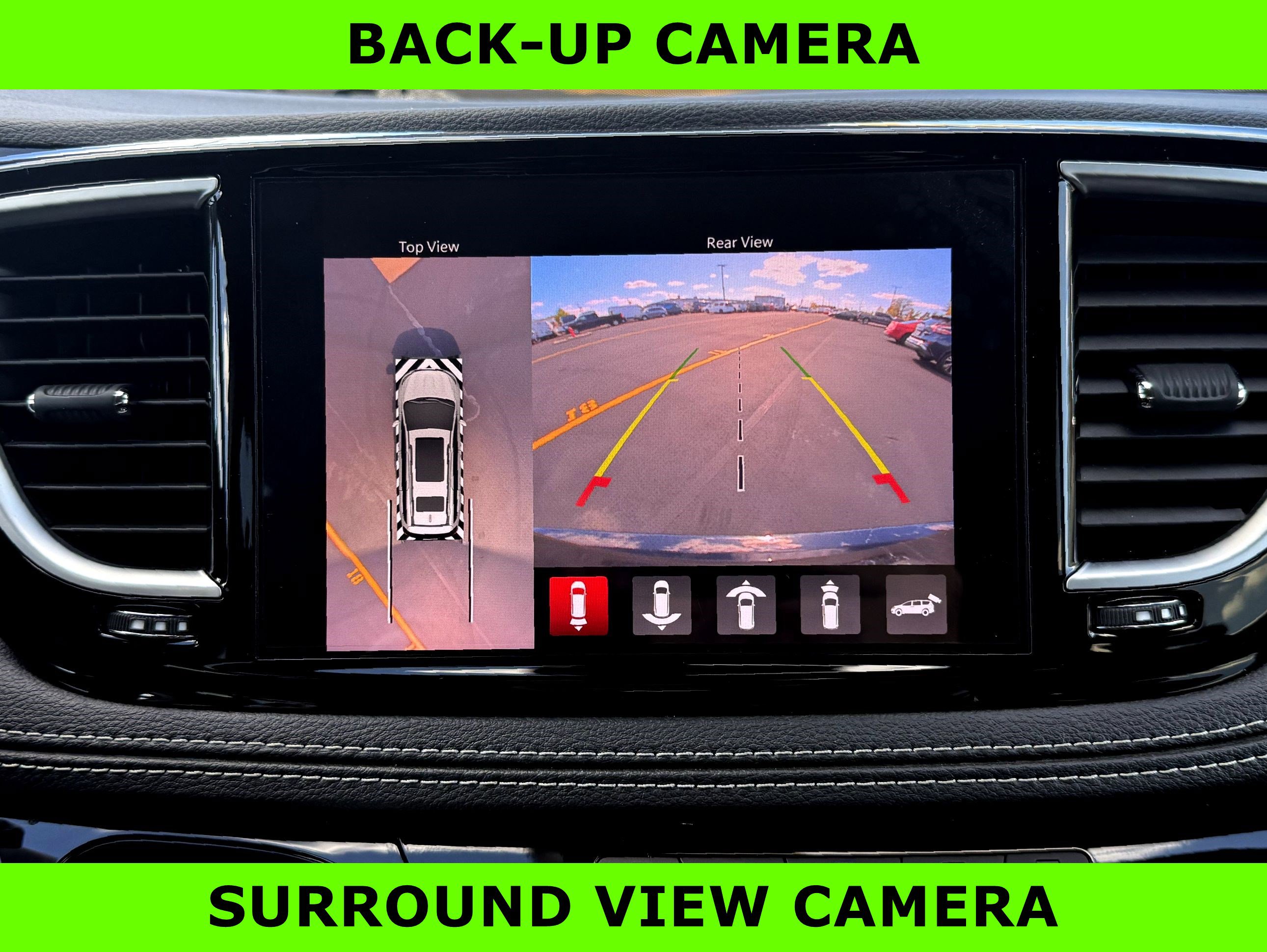 Used 2023 Chrysler Pacifica Limited w/ Uconnect Theater Family Group image 23