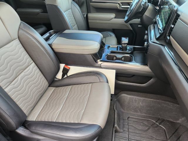 Used 2025 Chevrolet Silverado 1500 ZR2 w/ Dark Appearance Package AWD/4WD image 20