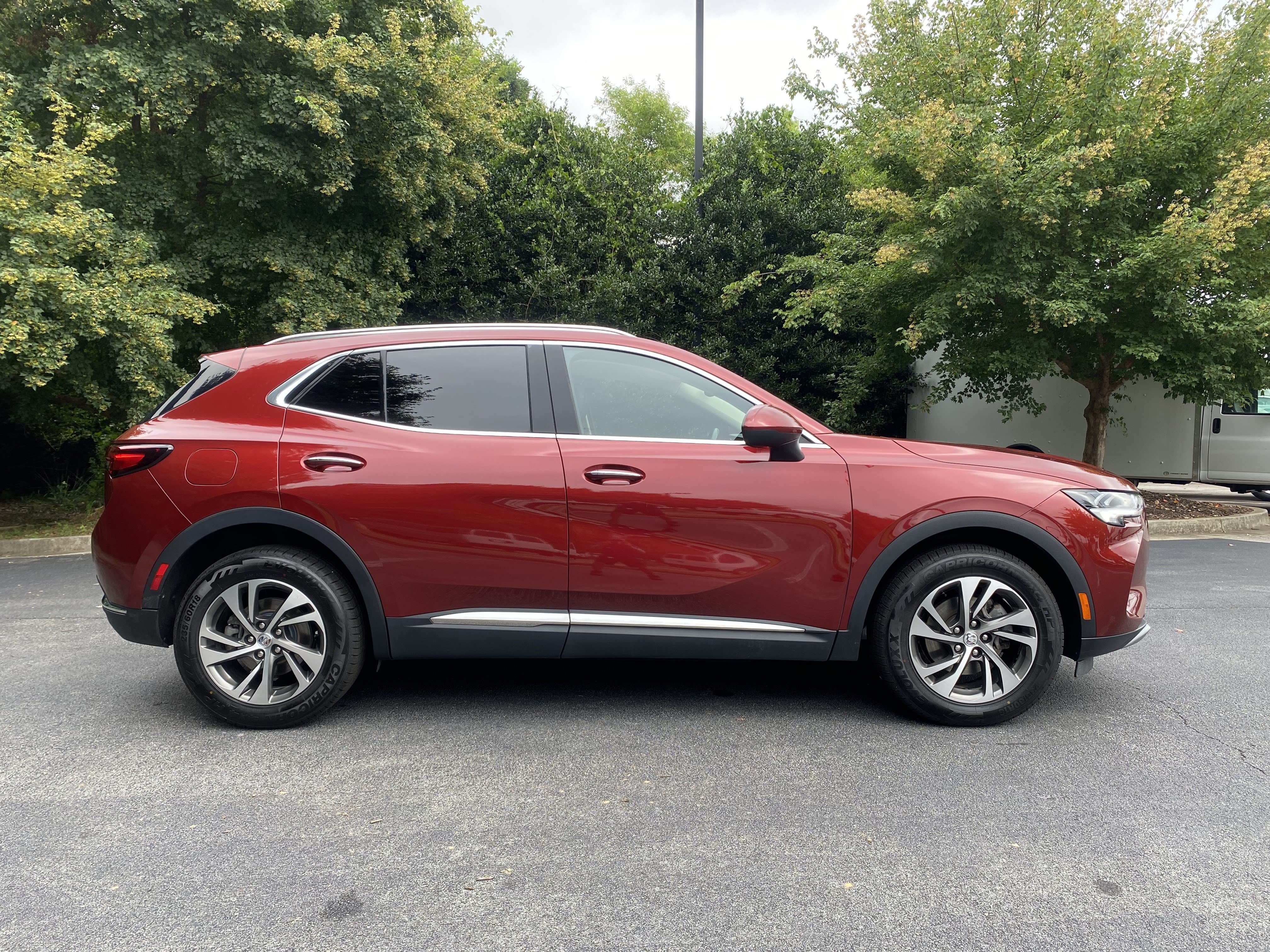 Used 2023 Buick Envision Essence FWD image 10