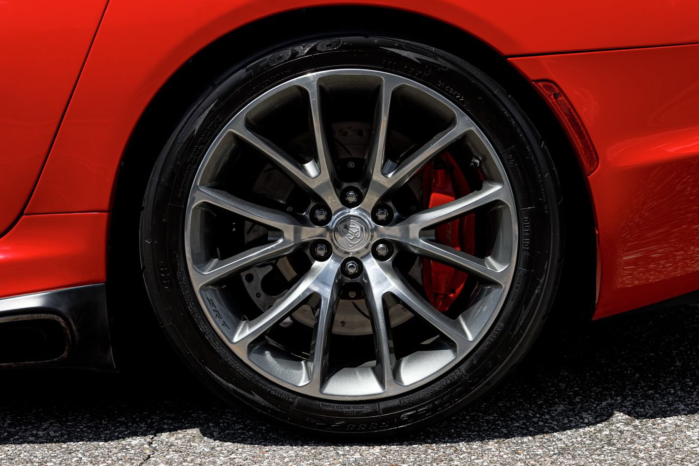 Used 2014 SRT Viper GTS w/ GTS Laguna Interior Package RWD image 29
