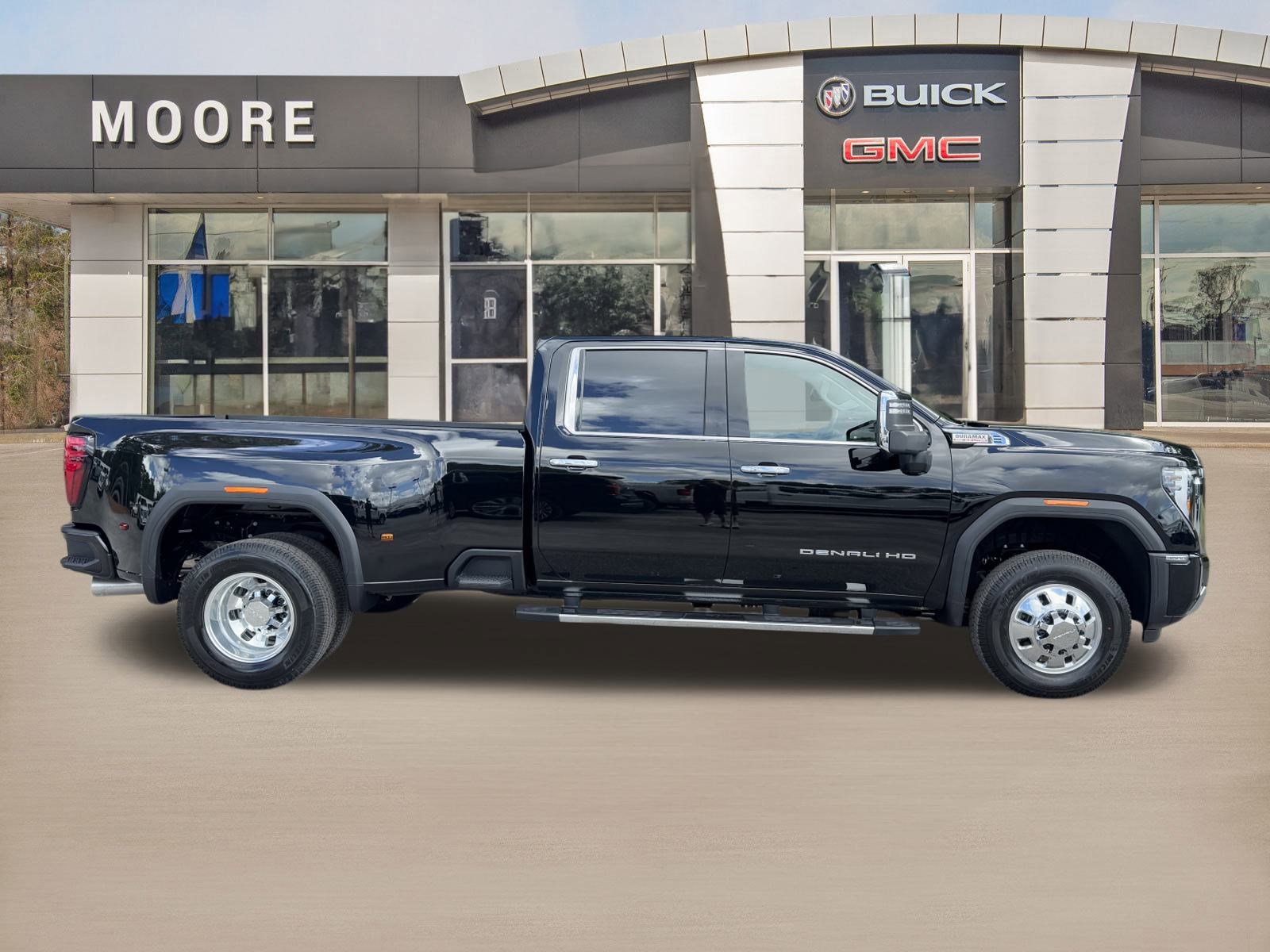 New 2026 GMC Sierra 3500 Denali w/ Denali Reserve Package image 3