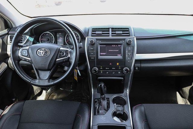Used 2016 Toyota Camry SE FWD image 12