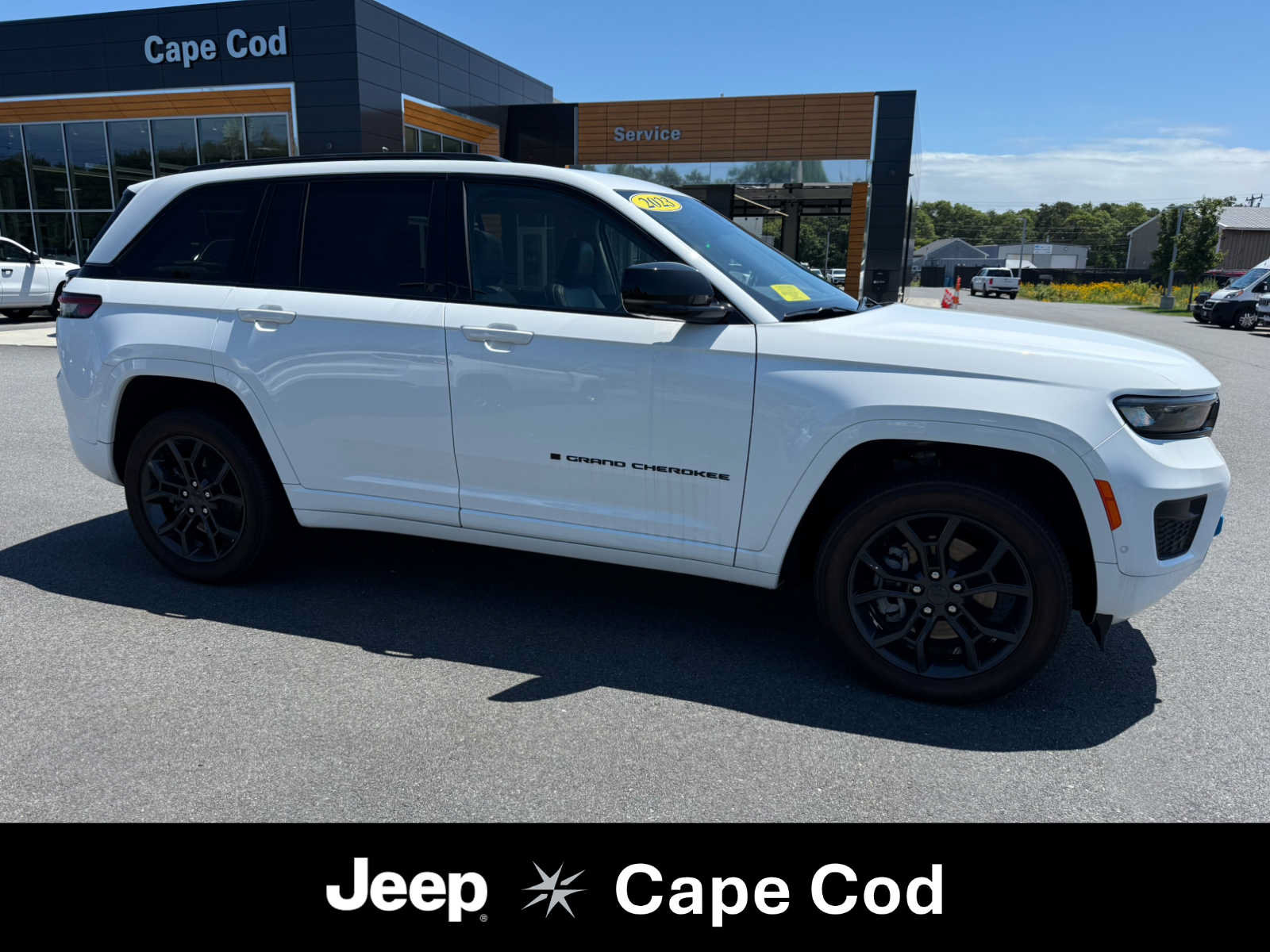 Used 2023 Jeep Grand Cherokee 30th Anniversary AWD/4WD image 1