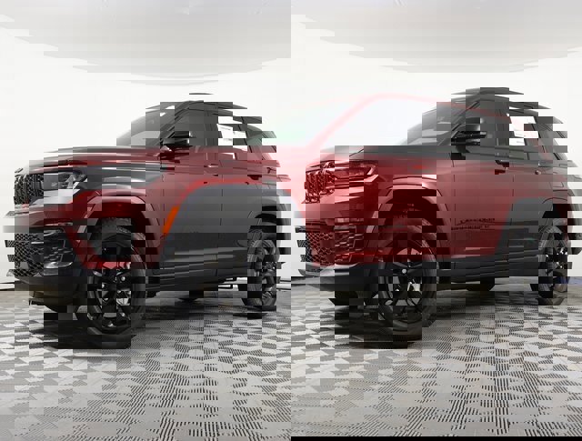 New 2025 Jeep Grand Cherokee Limited w/ Black Appearance Package