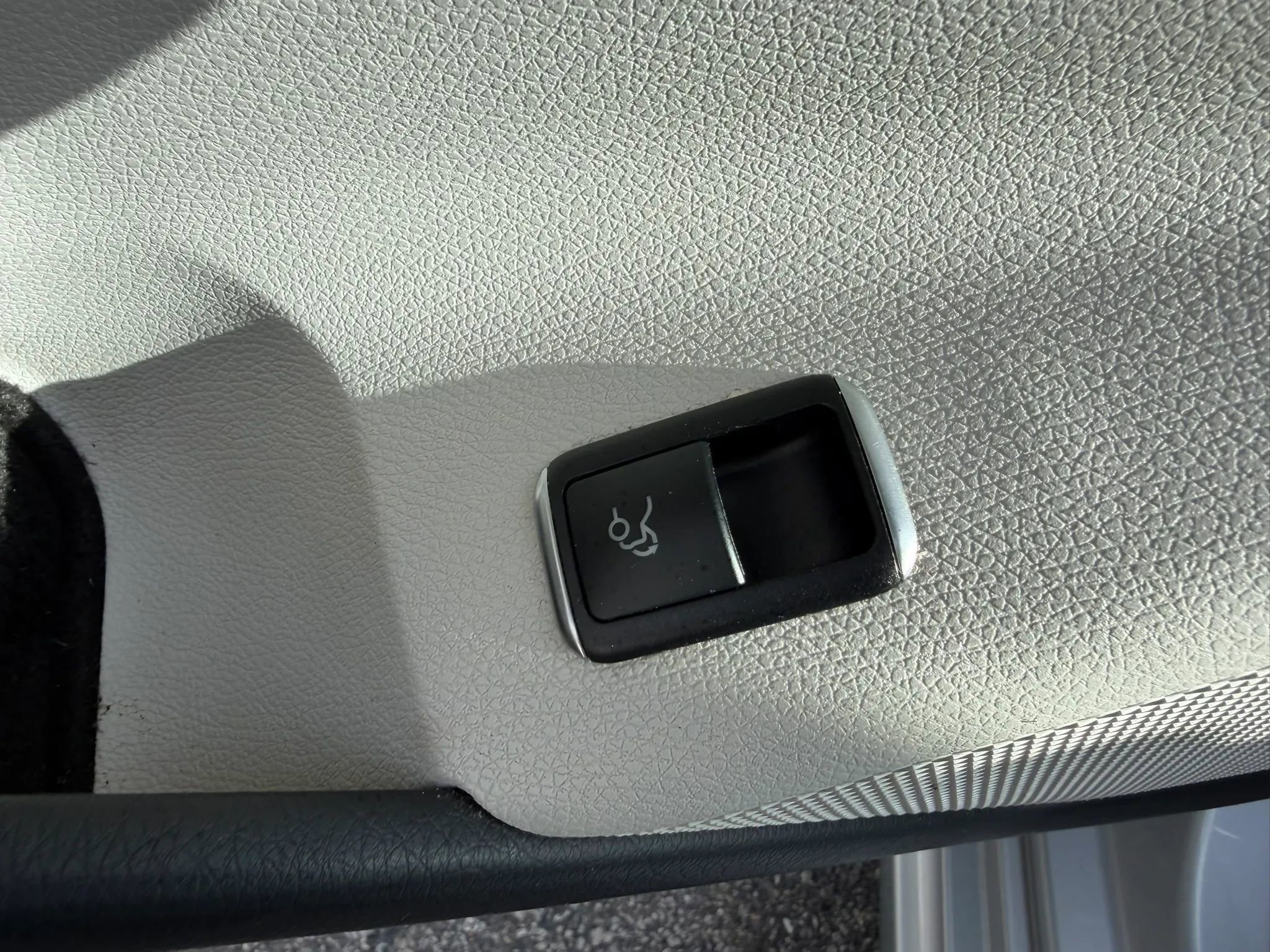 Used 2019 Mercedes-Benz CLA 250 4MATIC image 21
