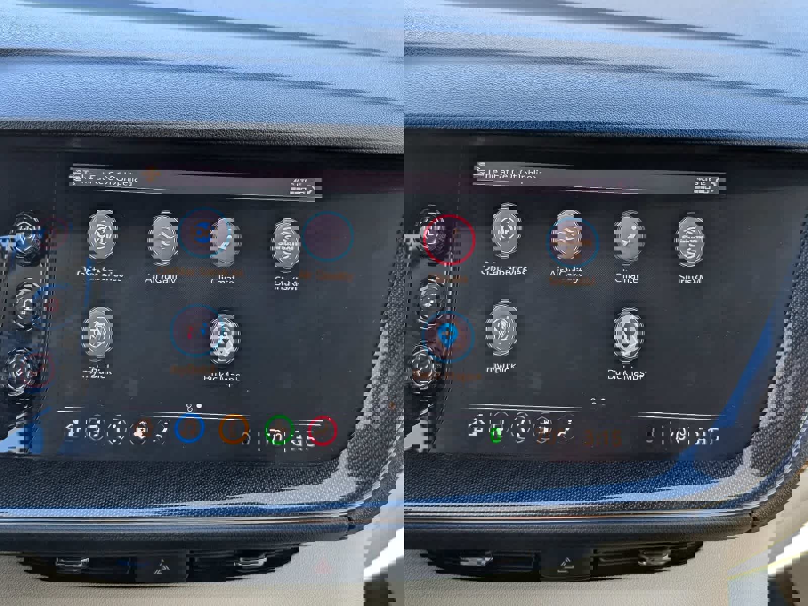 Used 2021 Buick Envision Essence image 29