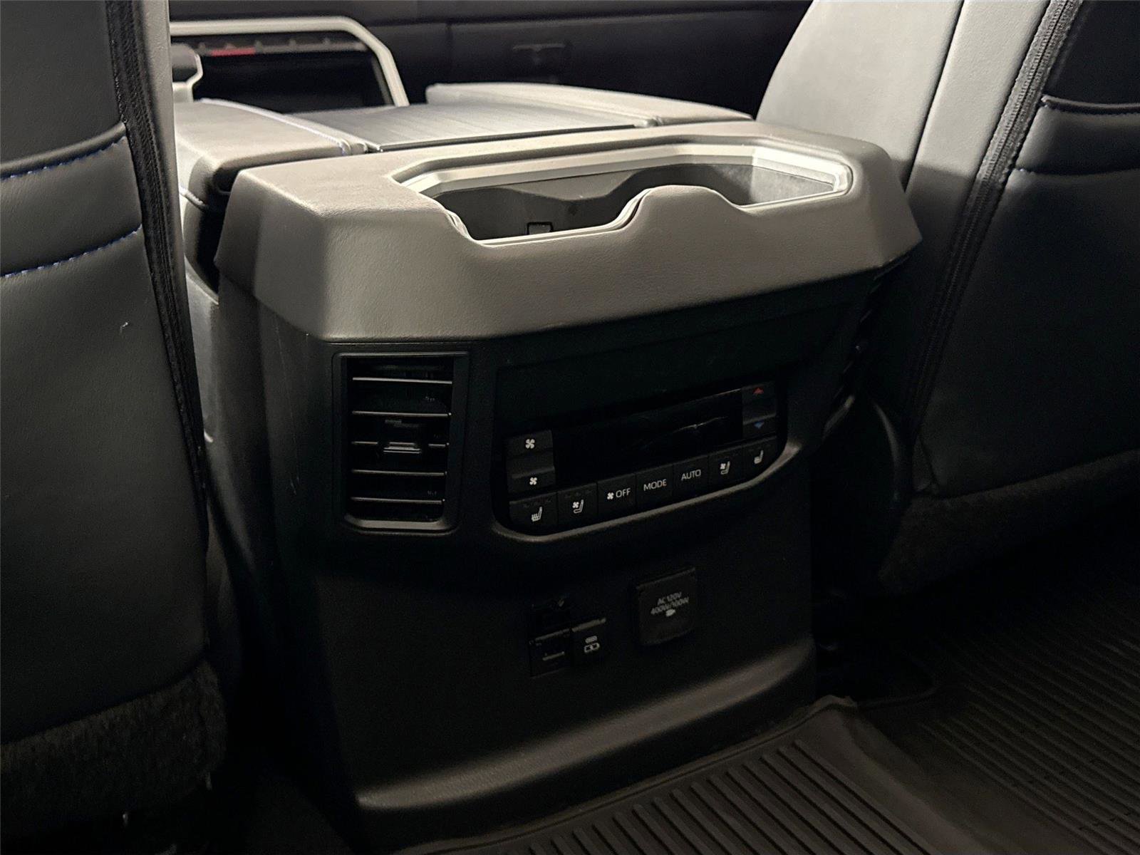 Certified 2024 Toyota Sequoia Platinum image 37