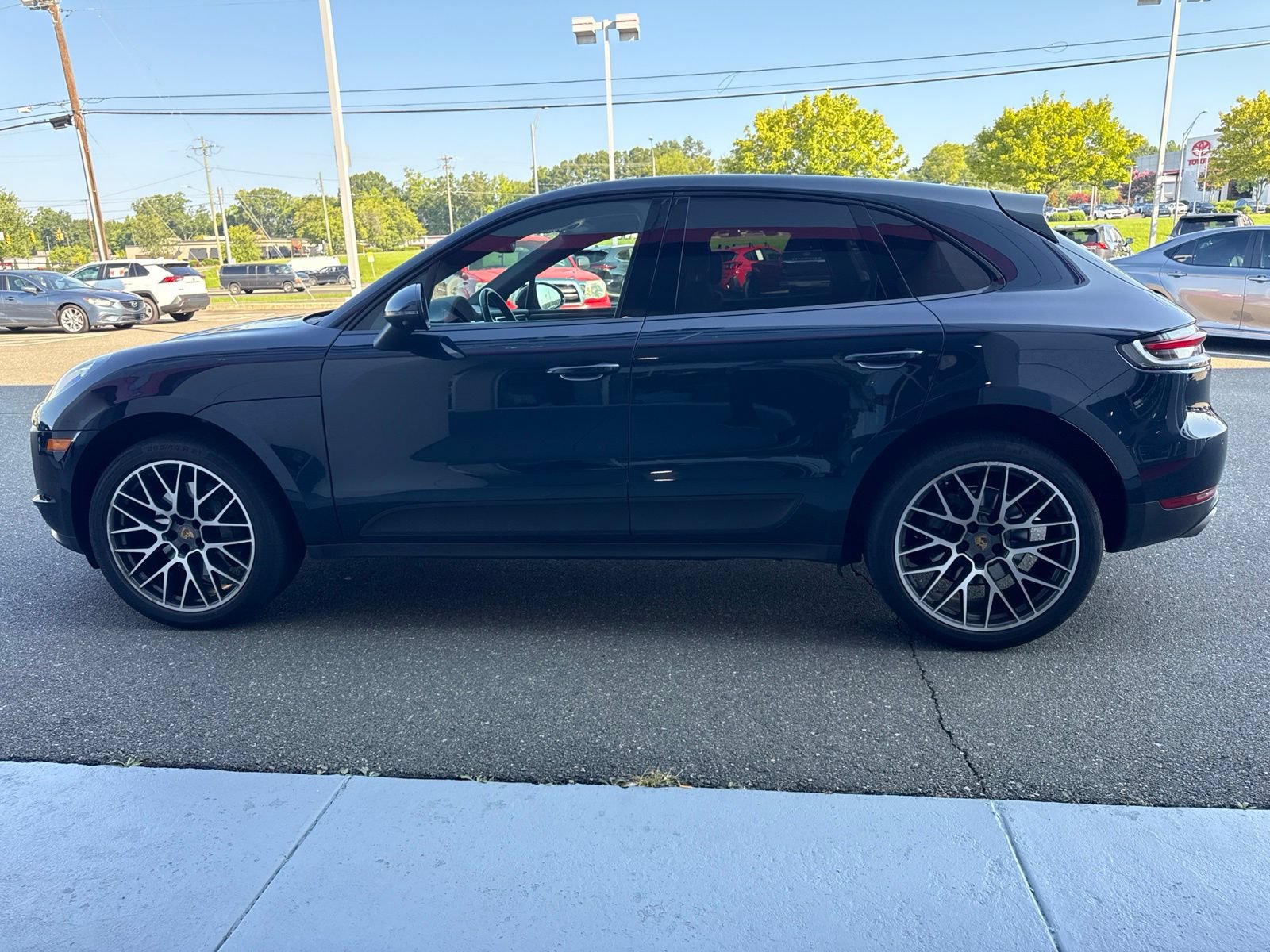 Used 2019 Porsche Macan S AWD/4WD image 6