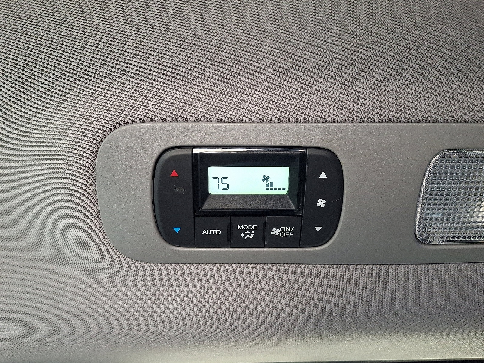 Used 2023 Honda Odyssey Elite image 14