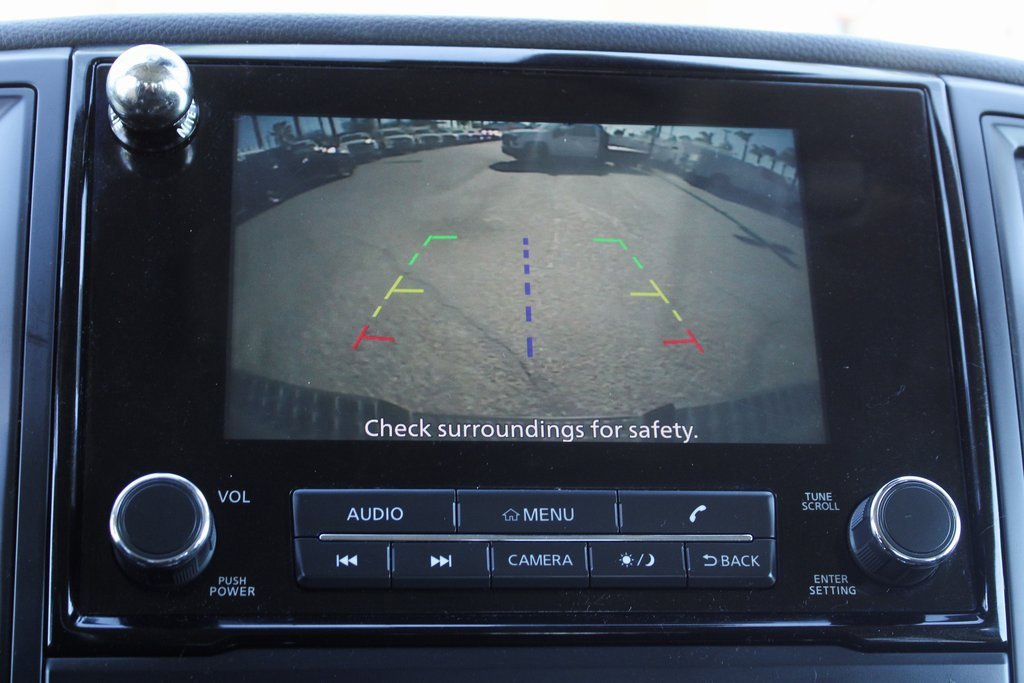 Used 2022 Nissan Titan SV image 30