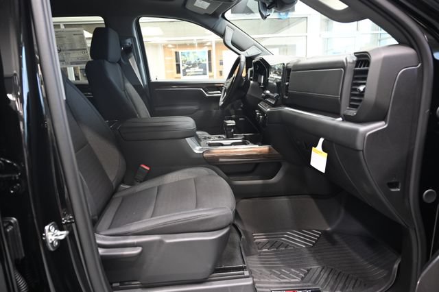 New 2026 Chevrolet Silverado 1500 RST AWD/4WD image 13